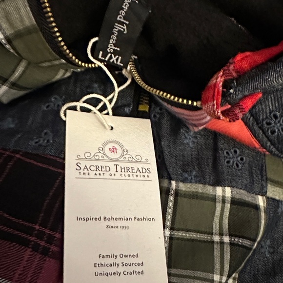 L/XL. Sacred Threads Multicolor Patchwork Jacket. CL/GR12.  225745 - Picture 3 of 4